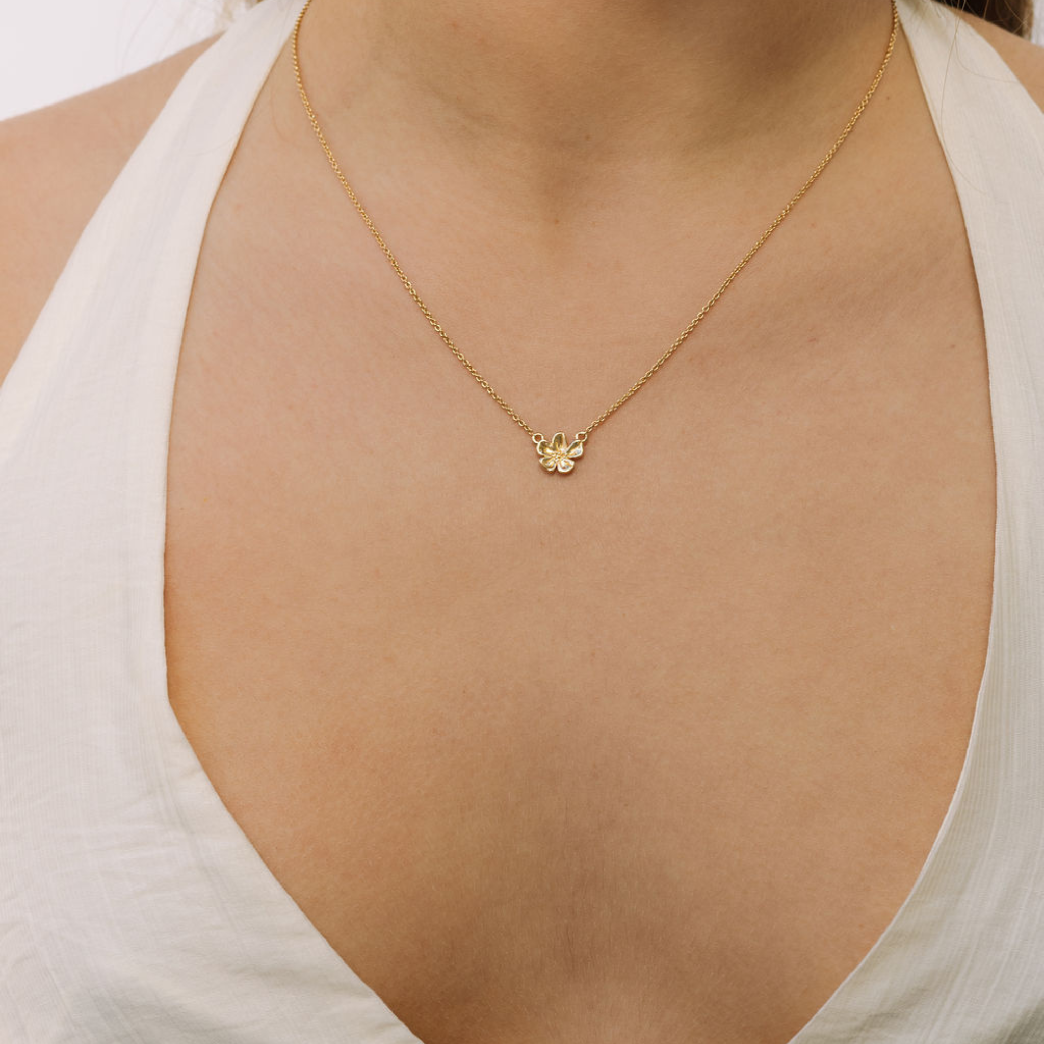 may hawthron necklace 