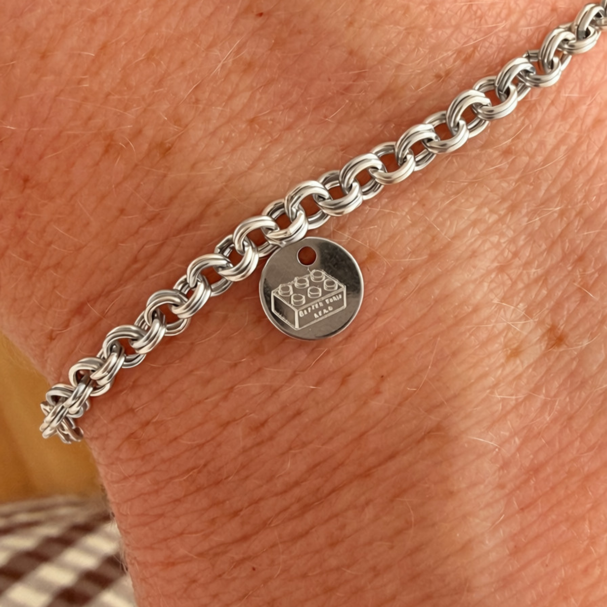Newcastle Knights Engravable Circle Charm Bracelet - LIMITED EDITION - Silver