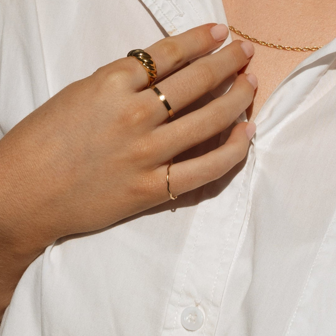 Wave Ring in Gold
