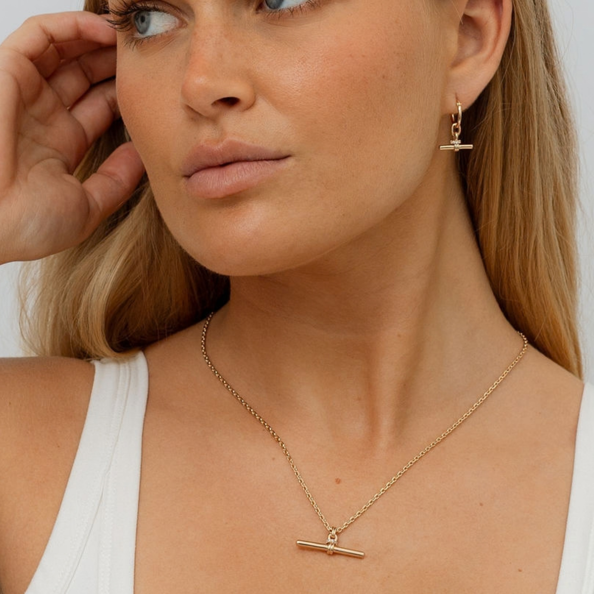 tbr neckalce 